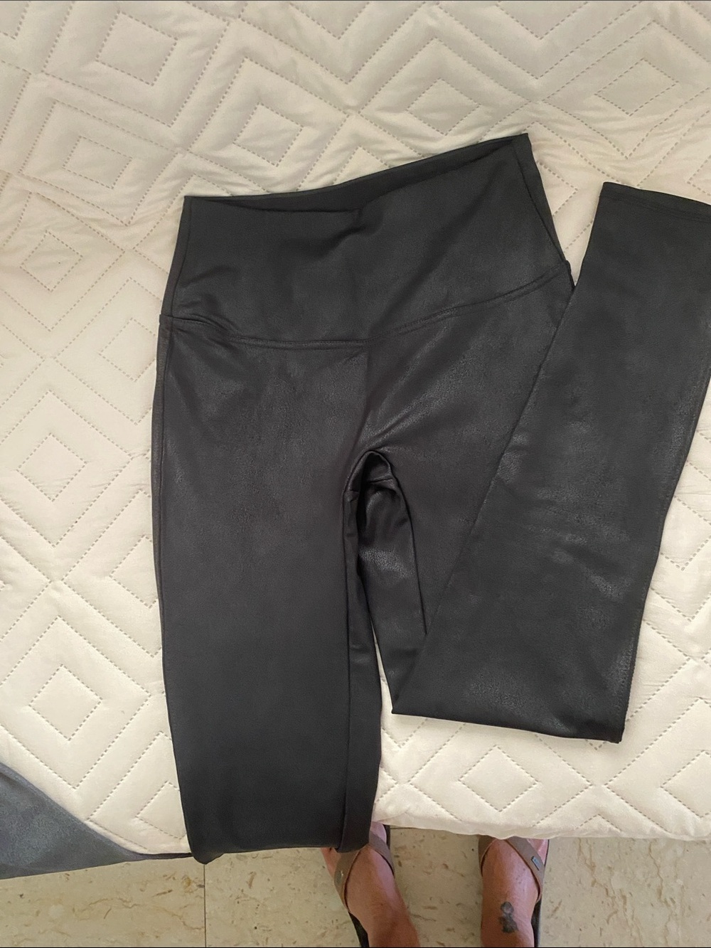DG2 by Diane Gilman Brown Leggings with Logo - Picture 4 of 5